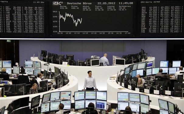 Фондовые рынки Европы вчера упали из-за отчетов Китая и США