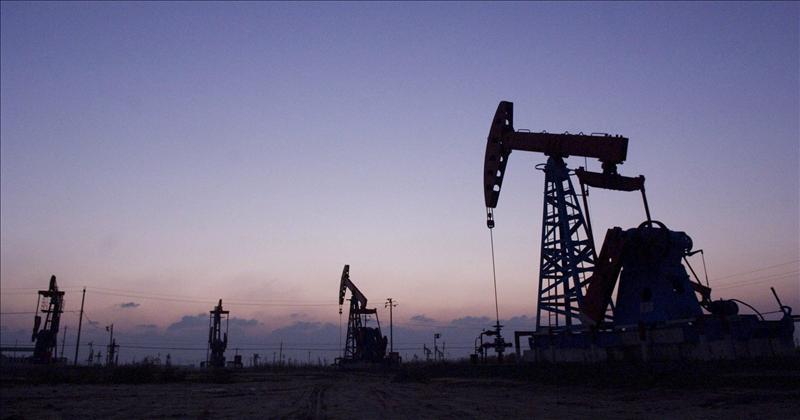 Нефть продолжает падать после публикации запасов в США 