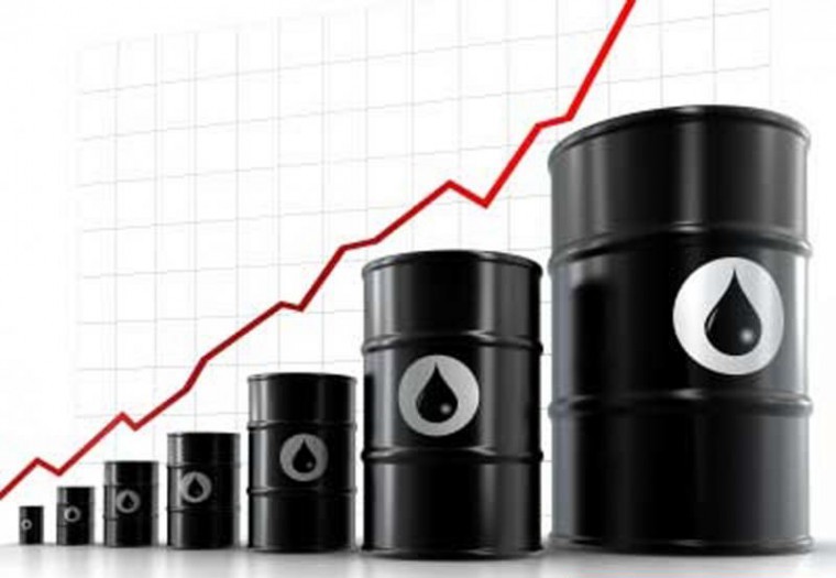 Нефть продолжает дорожать. 3 причины.